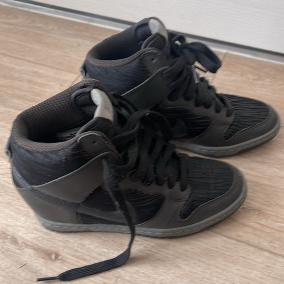 Nike Sky High wedge sneakers - Picture 2 of 9